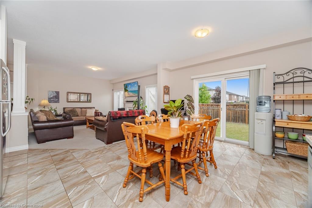 118 Lampman Drive, Grimsby, ON - Indoor Photo Showing Dining Room
