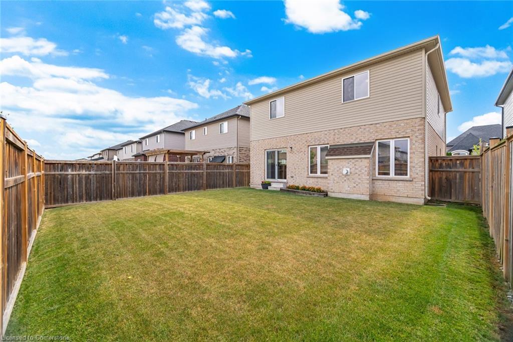 118 Lampman Drive, Grimsby, ON - Outdoor