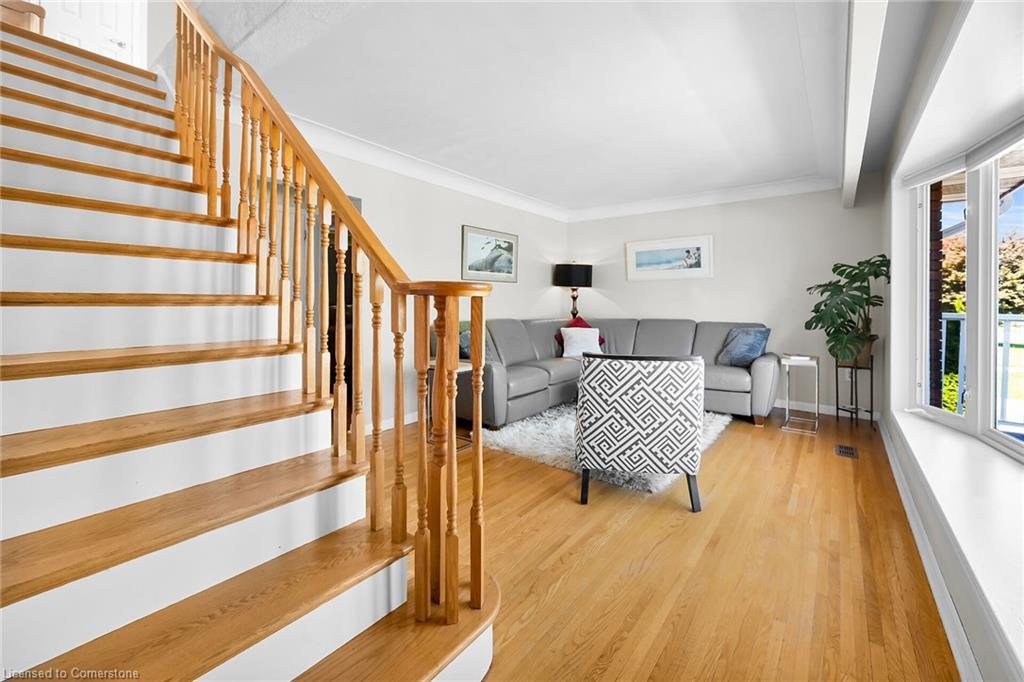 130 West 26Th Street, Hamilton, ON - Indoor Photo Showing Other Room