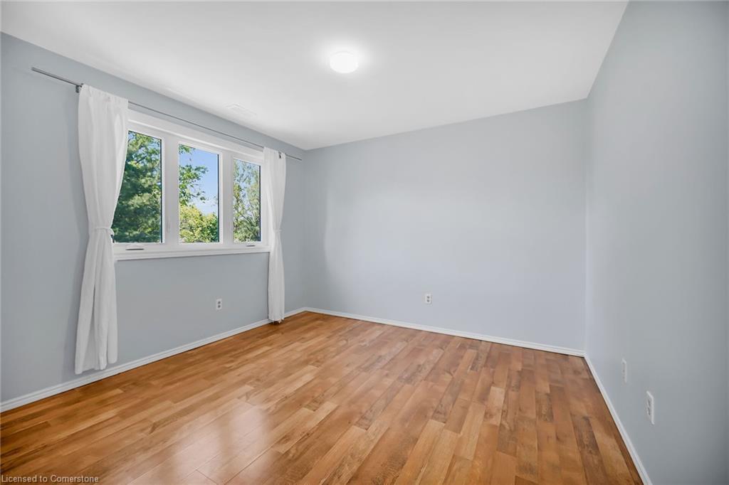 130 West 26Th Street, Hamilton, ON - Indoor Photo Showing Other Room