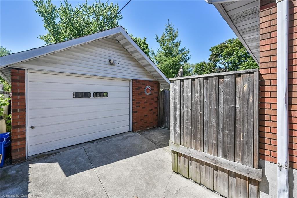 130 West 26Th Street, Hamilton, ON - Outdoor With Exterior