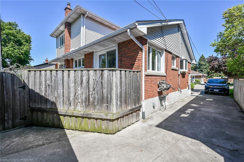 130 West 26Th Street, Hamilton, ON - Outdoor