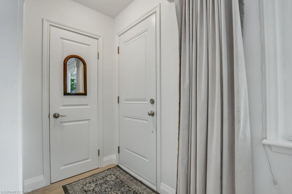 111 Castlefield Drive, Hamilton, ON - Indoor Photo Showing Other Room