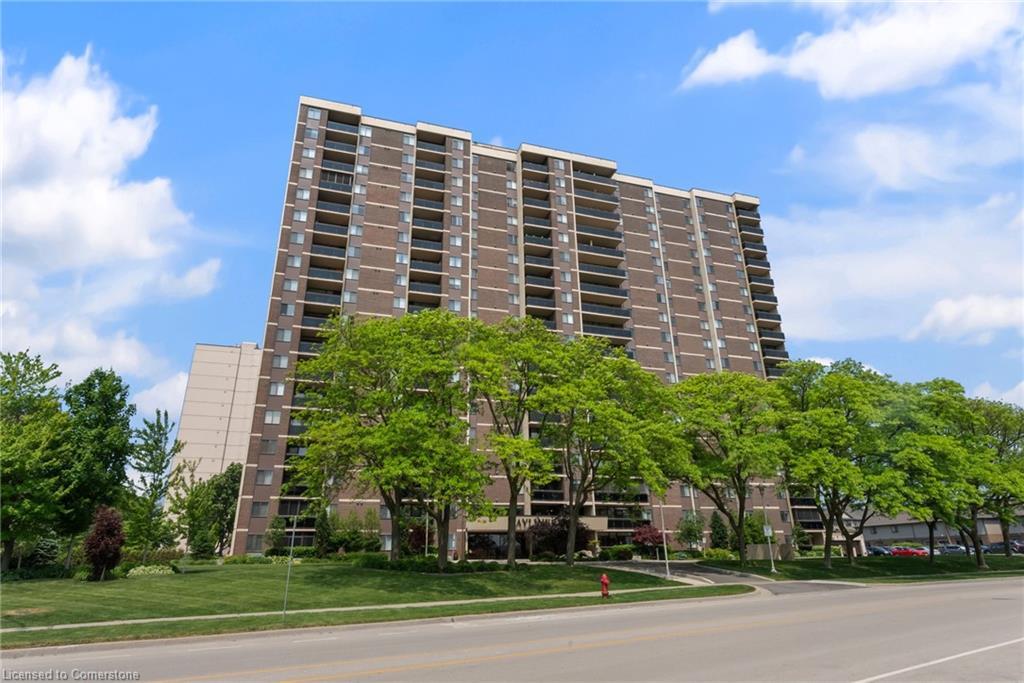 1605-301 Frances Avenue, Stoney Creek, ON - Outdoor With Facade