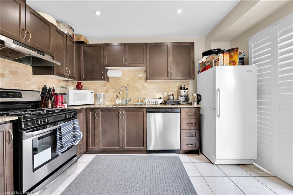 1-1354 Upper Sherman Avenue, Hamilton, ON - Indoor Photo Showing Kitchen