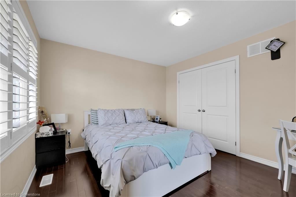 1-1354 Upper Sherman Avenue, Hamilton, ON - Indoor Photo Showing Bedroom