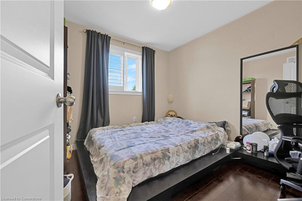 1-1354 Upper Sherman Avenue, Hamilton, ON - Indoor Photo Showing Bedroom