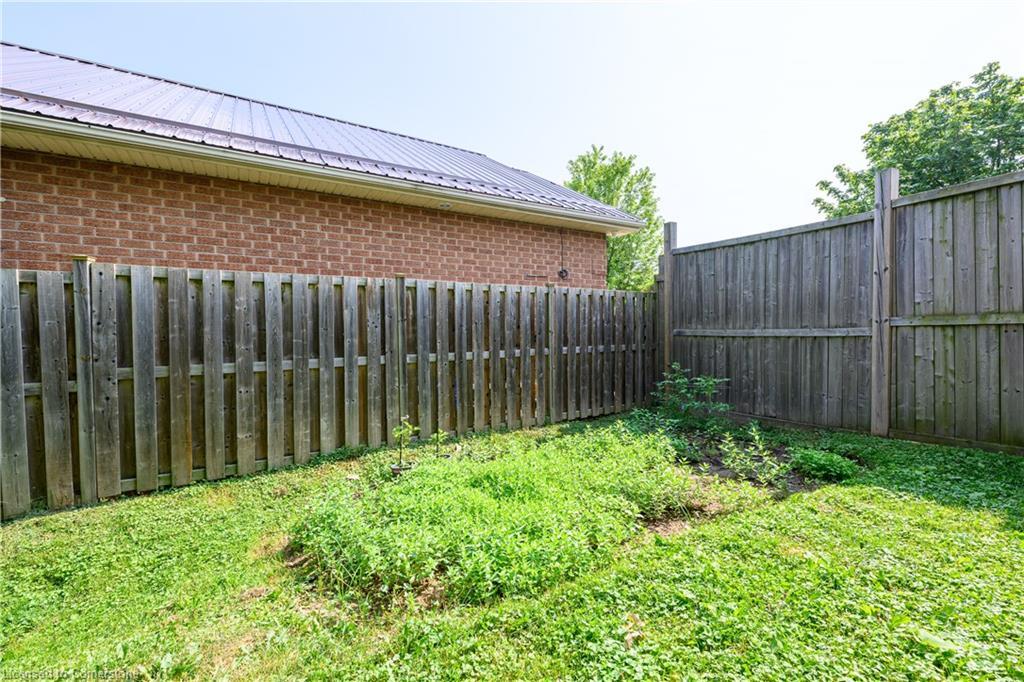 1-1354 Upper Sherman Avenue, Hamilton, ON - Outdoor