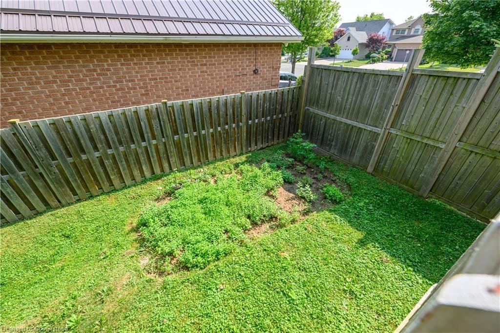 1-1354 Upper Sherman Avenue, Hamilton, ON - Outdoor