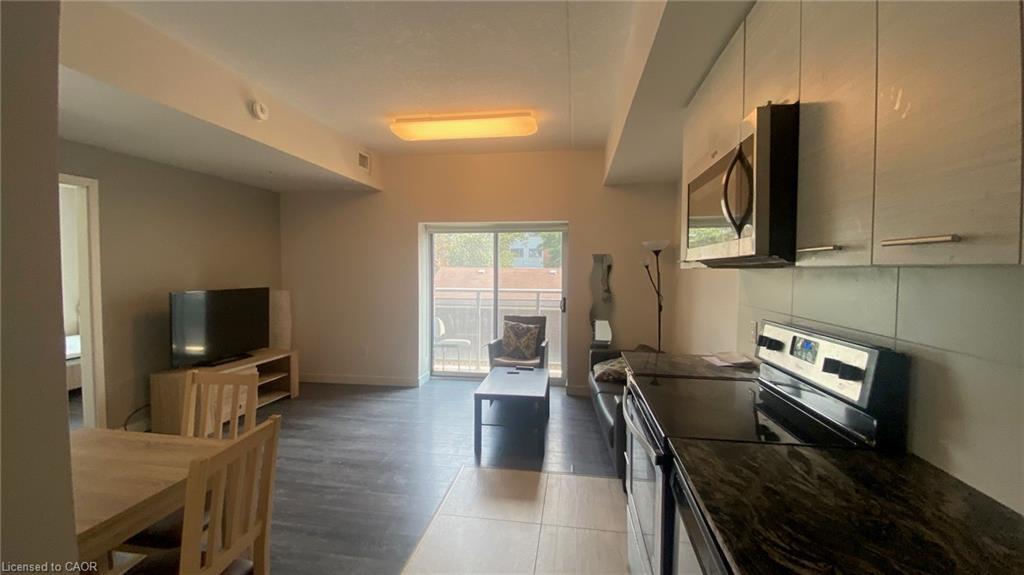 221-251 Hemlock Street, Waterloo, ON - Indoor Photo Showing Kitchen