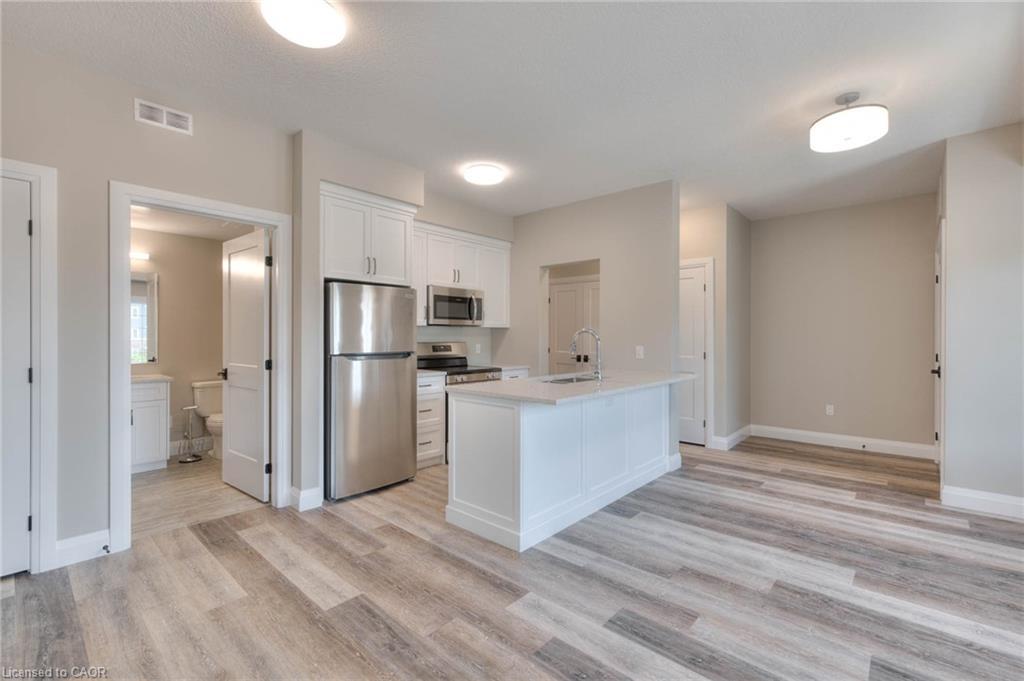 5-33 Murray Court, Milverton, ON - Indoor Photo Showing Kitchen