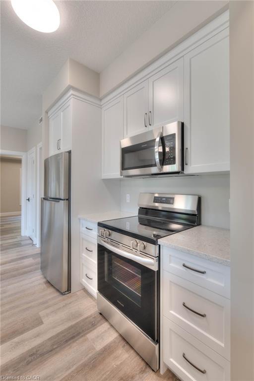 5-33 Murray Court, Milverton, ON - Indoor Photo Showing Kitchen