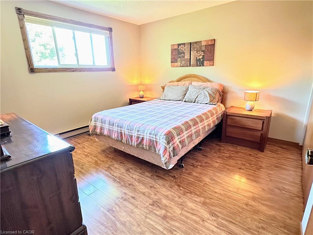 804 Ruby Street, Port Elgin, ON - Indoor Photo Showing Bedroom