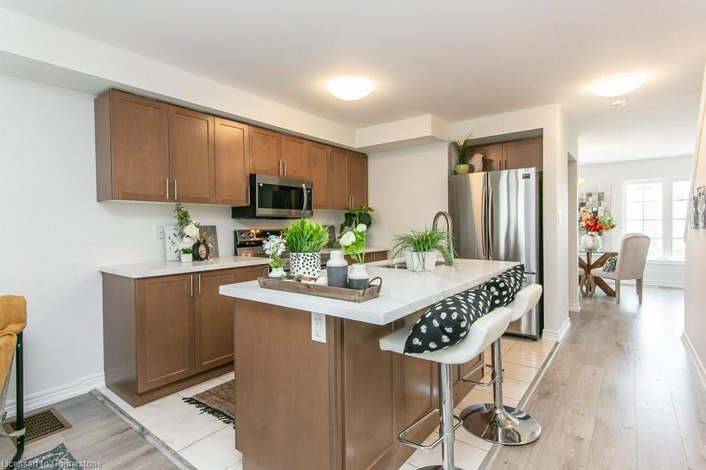 386 Linden Drive, Cambridge, ON - Indoor Photo Showing Kitchen
