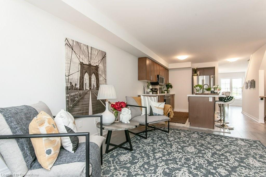 386 Linden Drive, Cambridge, ON - Indoor Photo Showing Living Room