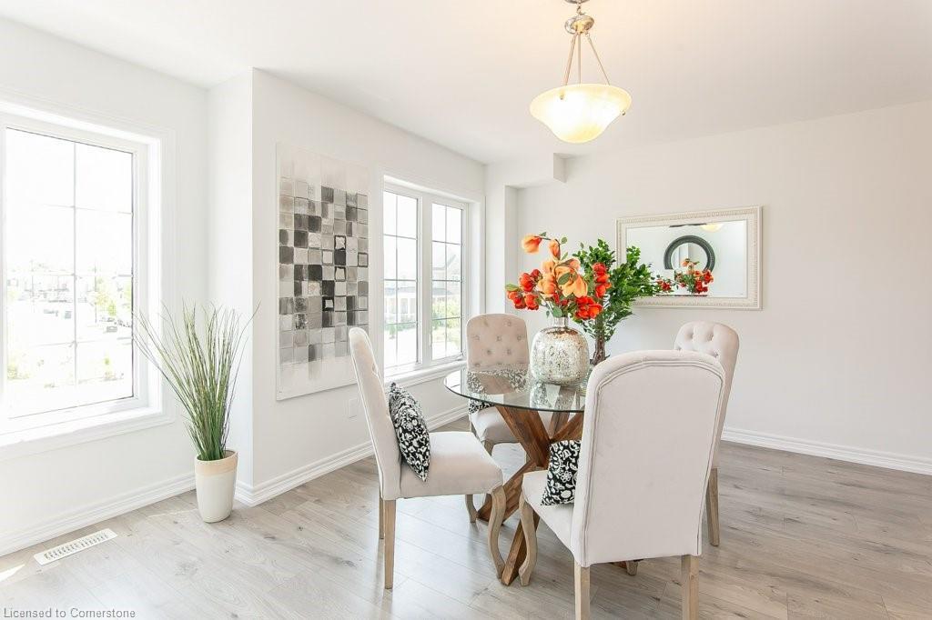 386 Linden Drive, Cambridge, ON - Indoor Photo Showing Dining Room