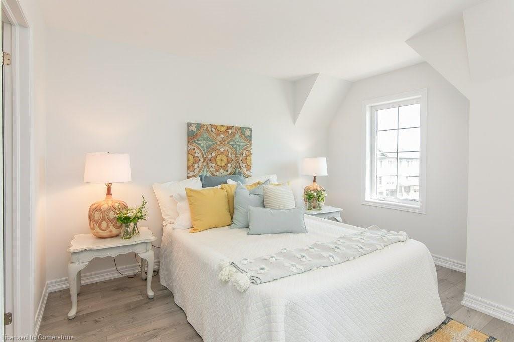 386 Linden Drive, Cambridge, ON - Indoor Photo Showing Bedroom