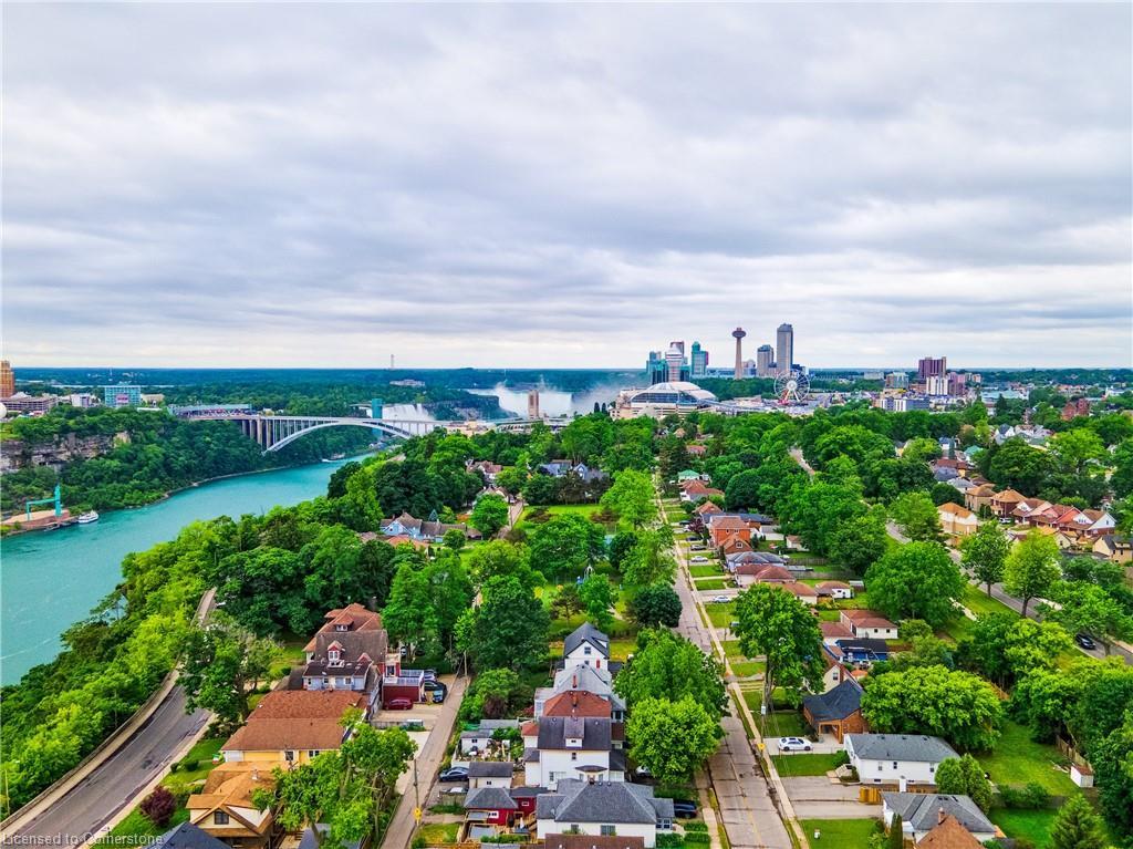 4471 First Avenue, Niagara Falls, ON - Outdoor With Body Of Water With View