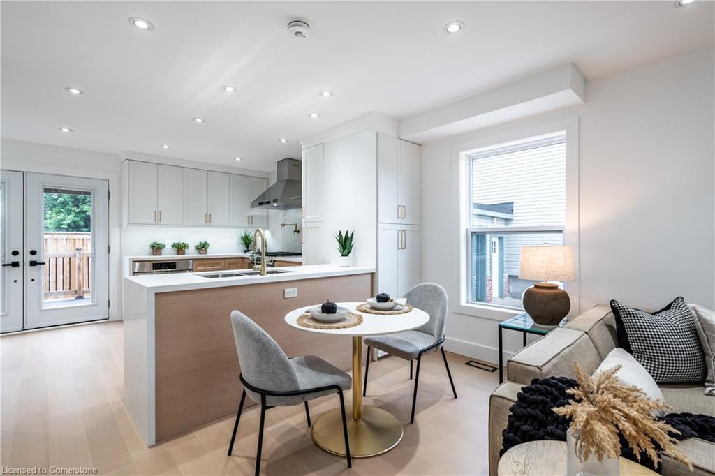 4471 First Avenue, Niagara Falls, ON - Indoor