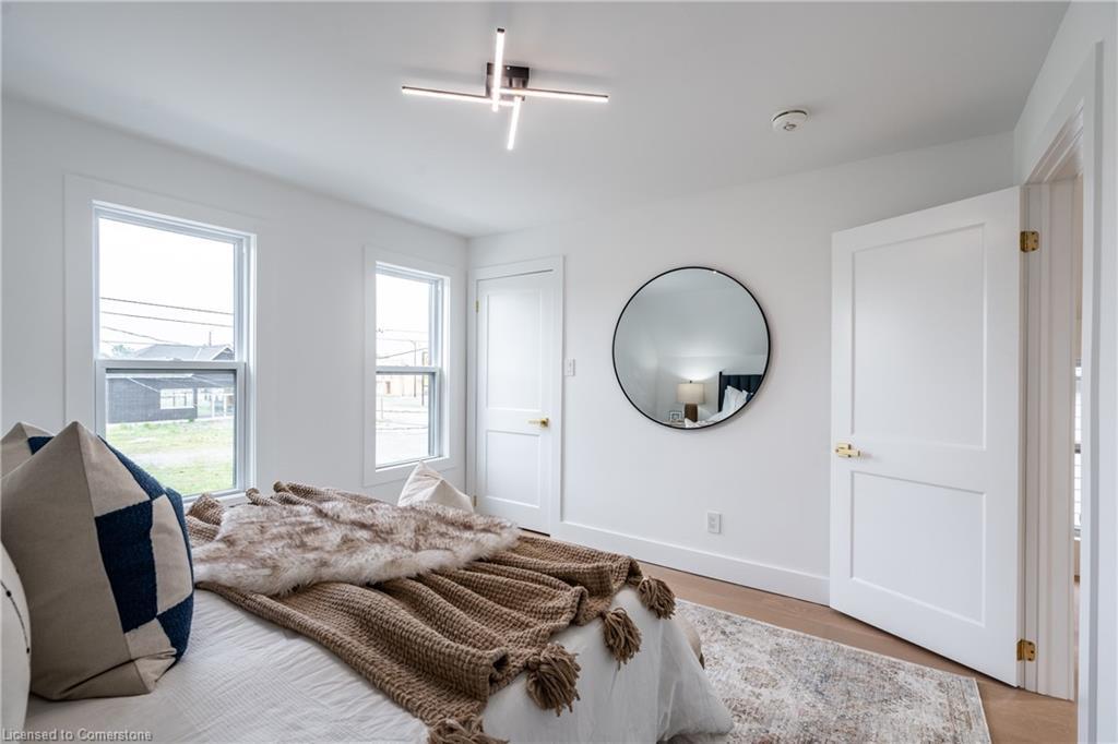 4471 First Avenue, Niagara Falls, ON - Indoor