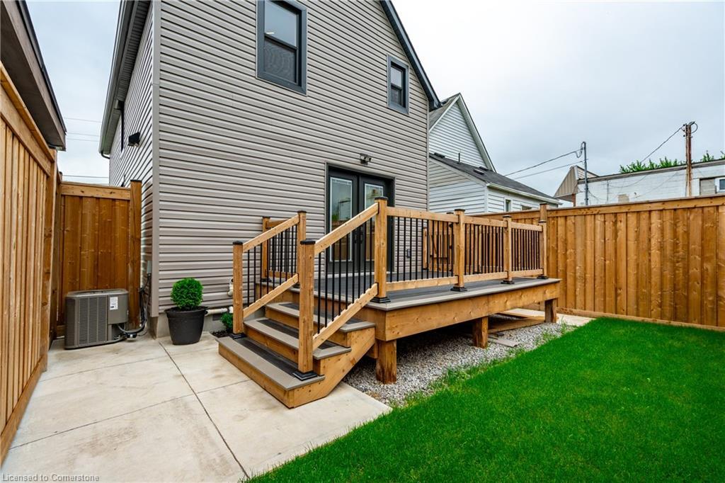 4471 First Avenue, Niagara Falls, ON - Outdoor With Deck Patio Veranda With Exterior