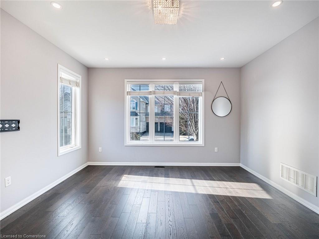 416 Gooch Crescent, Milton, ON - Indoor Photo Showing Other Room