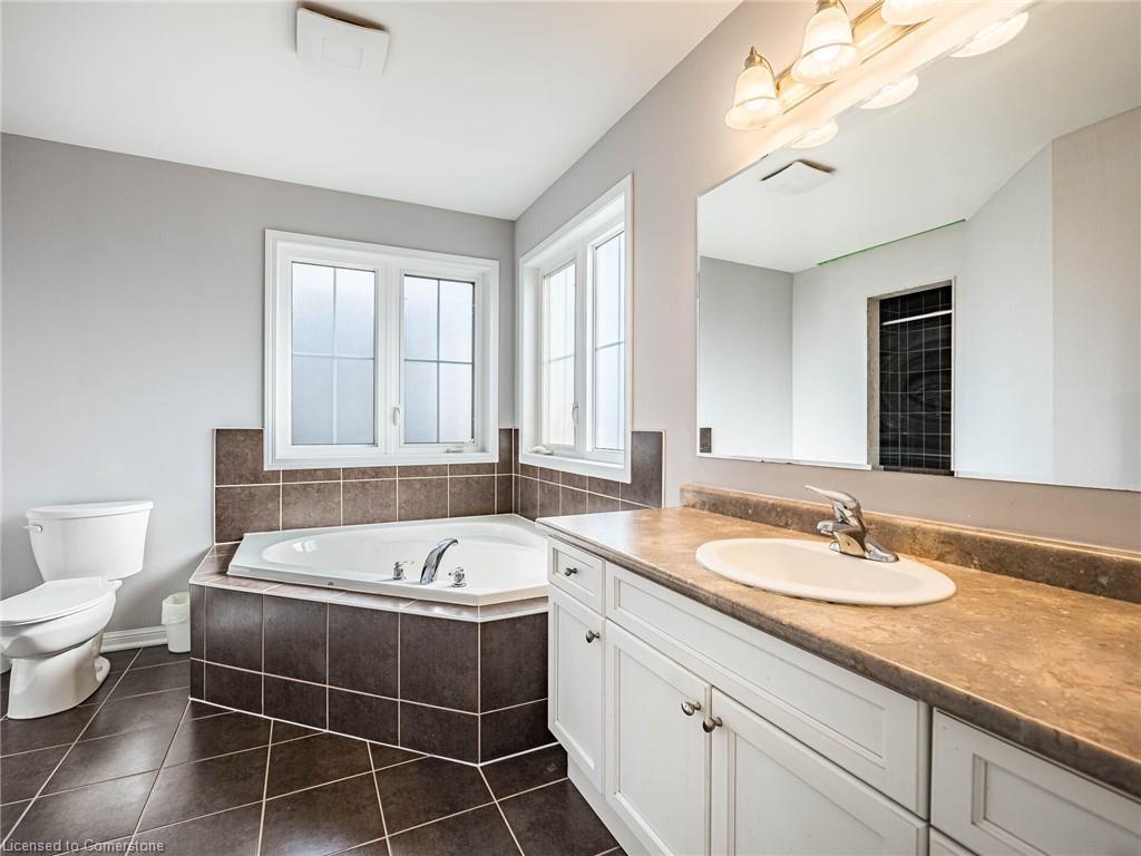 416 Gooch Crescent, Milton, ON - Indoor Photo Showing Bathroom