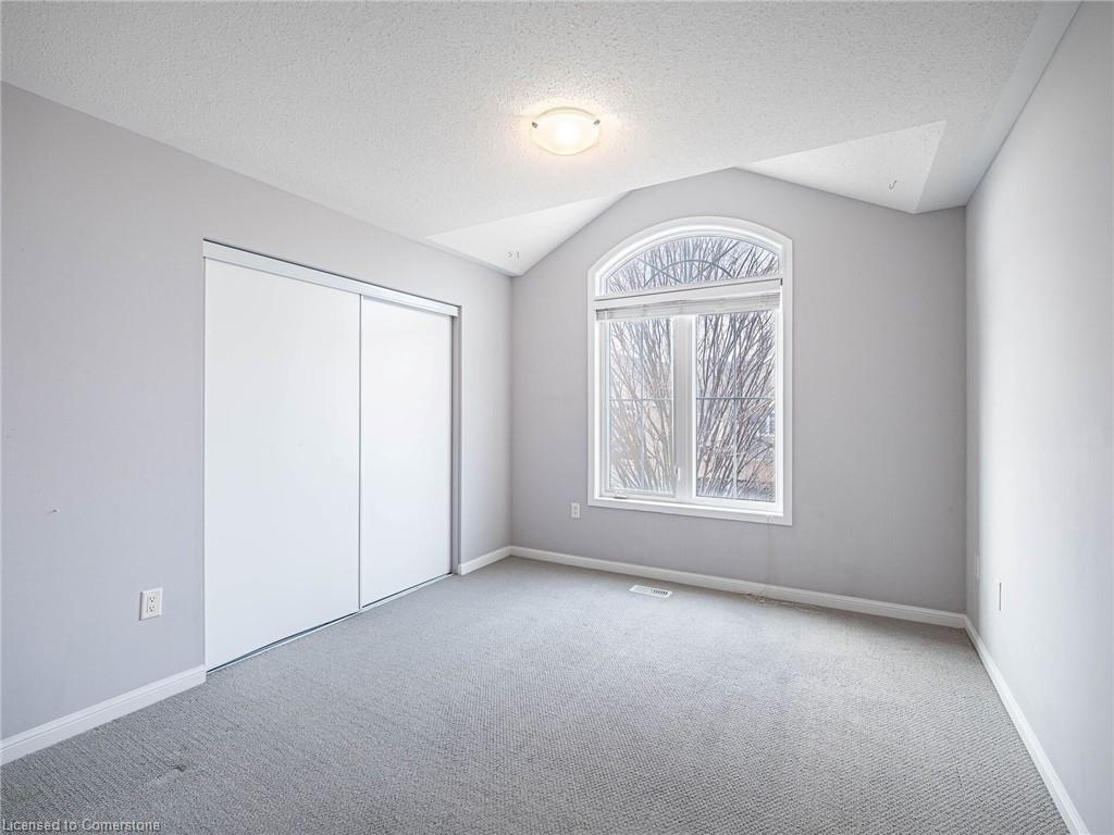 416 Gooch Crescent, Milton, ON - Indoor Photo Showing Other Room