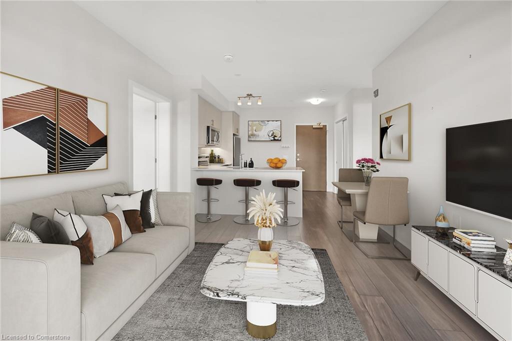 312-320 Plains Road E, Burlington, ON - Indoor Photo Showing Living Room