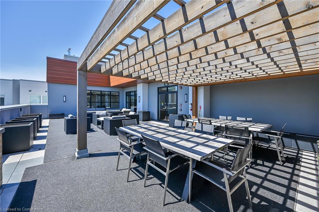 312-320 Plains Road E, Burlington, ON -