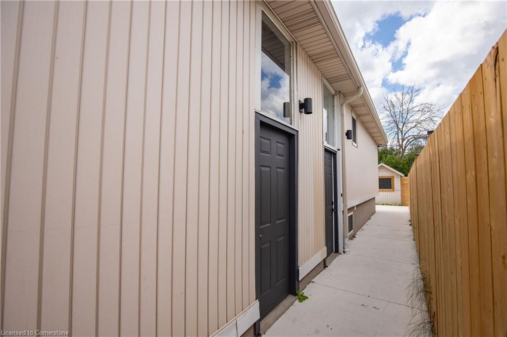 Lower-358 East 43Rd Street, Hamilton, ON - Outdoor With Exterior