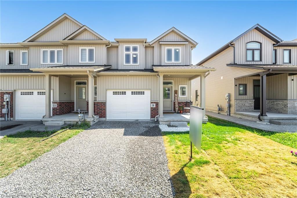 9 Bowman Crescent, Niagara Falls, ON - Outdoor With Deck Patio Veranda With Facade