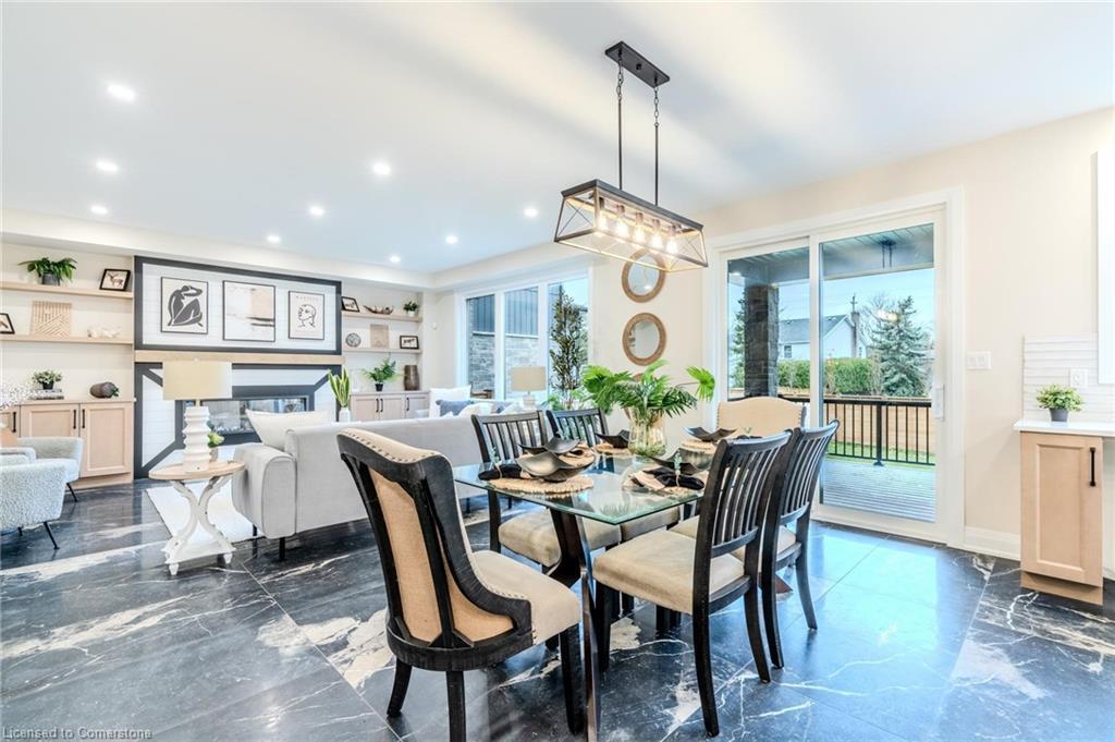 7 Bartlett Avenue, Grimsby, ON - Indoor Photo Showing Dining Room
