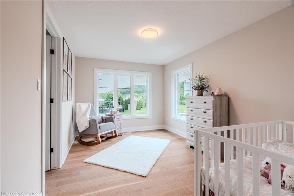7 Bartlett Avenue, Grimsby, ON - Indoor Photo Showing Bedroom