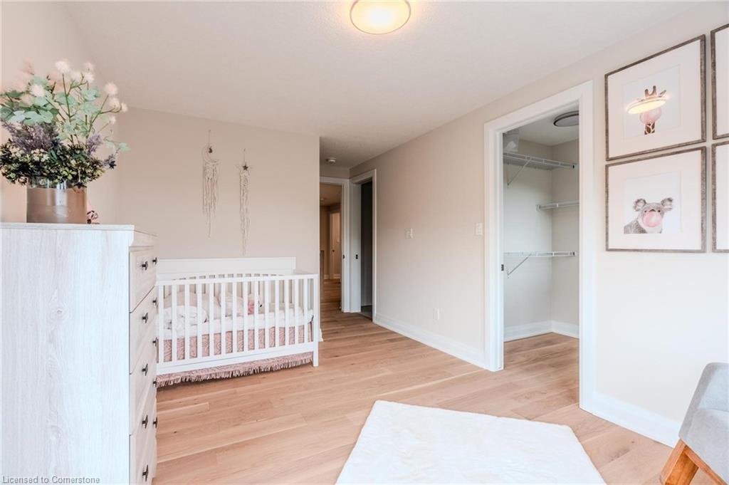 7 Bartlett Avenue, Grimsby, ON - Indoor