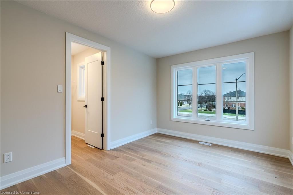 7 Bartlett Avenue, Grimsby, ON - Indoor Photo Showing Other Room