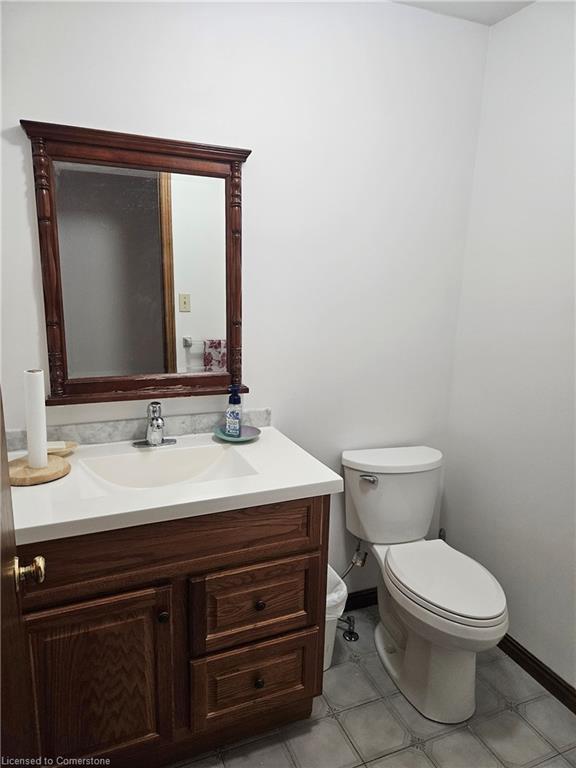 62 Landron Avenue, Hamilton, ON - Indoor Photo Showing Bathroom