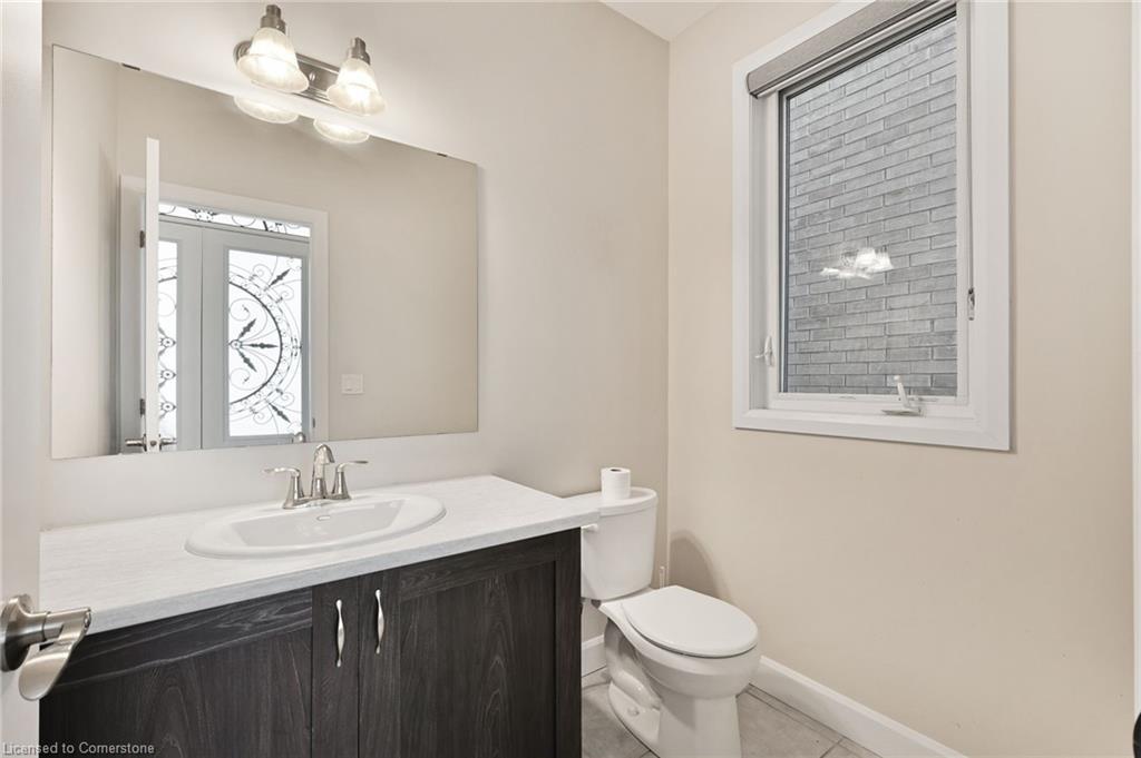 101 York Drive, Peterborough, ON - Indoor Photo Showing Bathroom
