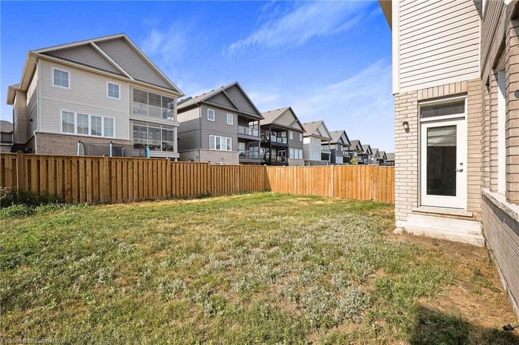 101 York Drive, Peterborough, ON - Outdoor