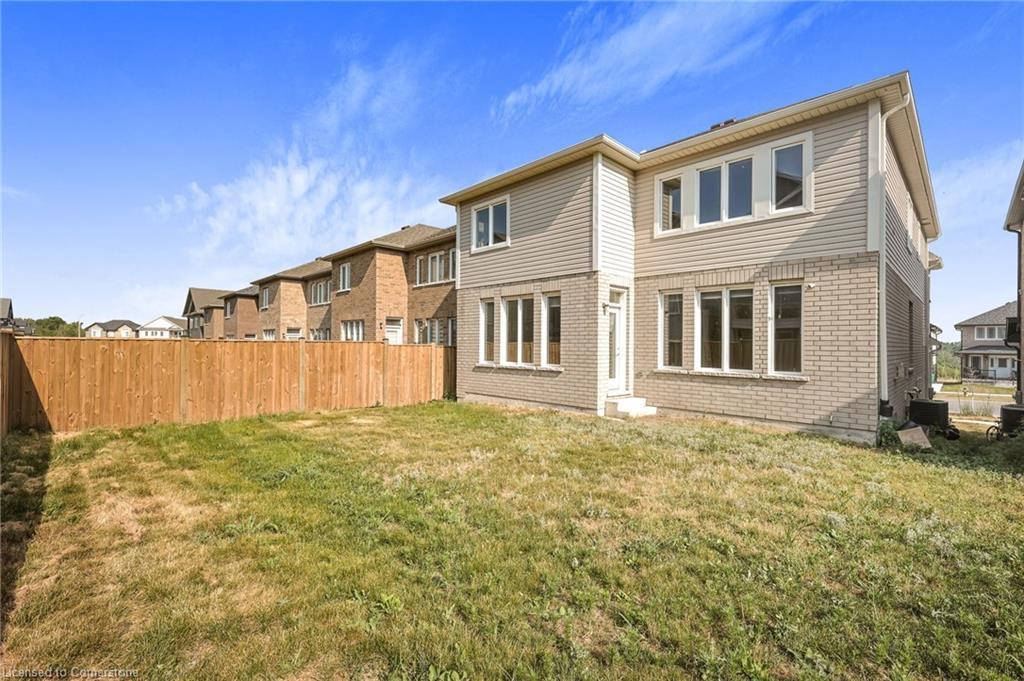 101 York Drive, Peterborough, ON - Outdoor