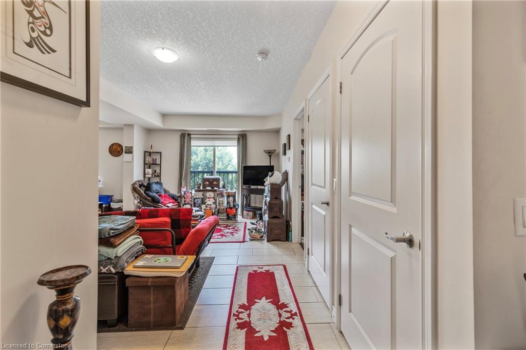 108-886 Golf Links Road, Ancaster, ON - Indoor Photo Showing Other Room