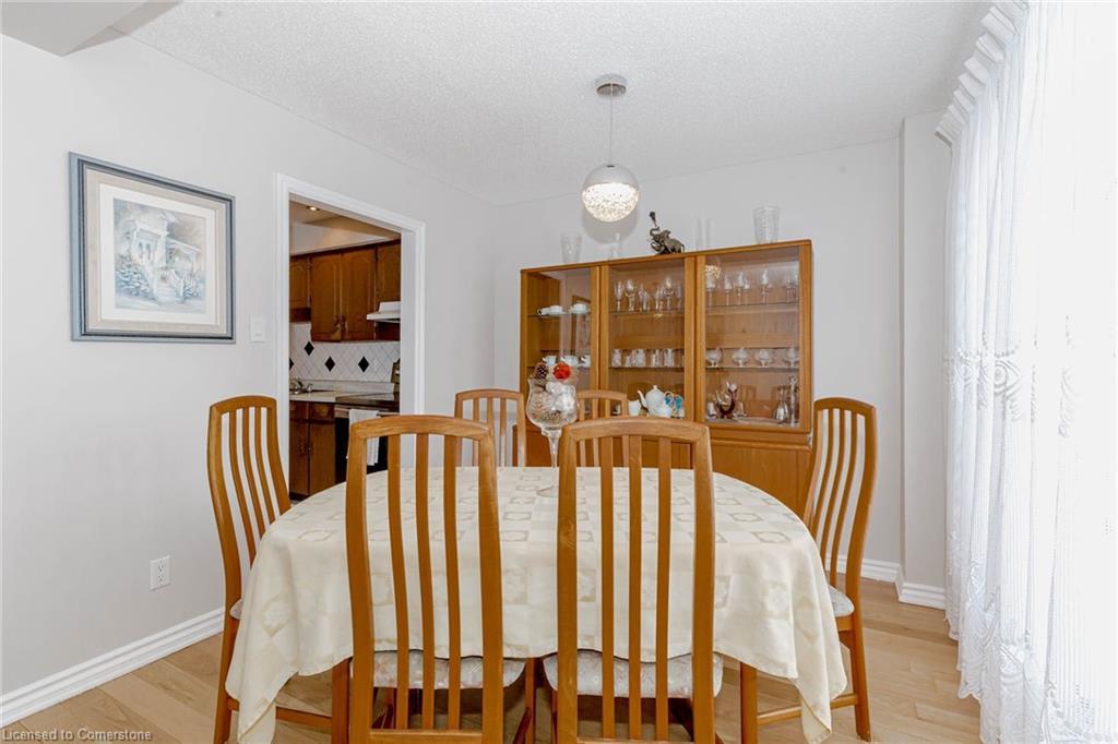 4155 Dursley Crescent, Mississauga, ON - Indoor Photo Showing Dining Room