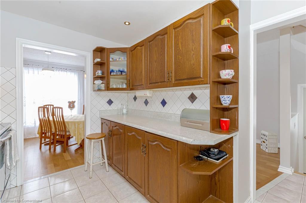 4155 Dursley Crescent, Mississauga, ON - Indoor Photo Showing Kitchen