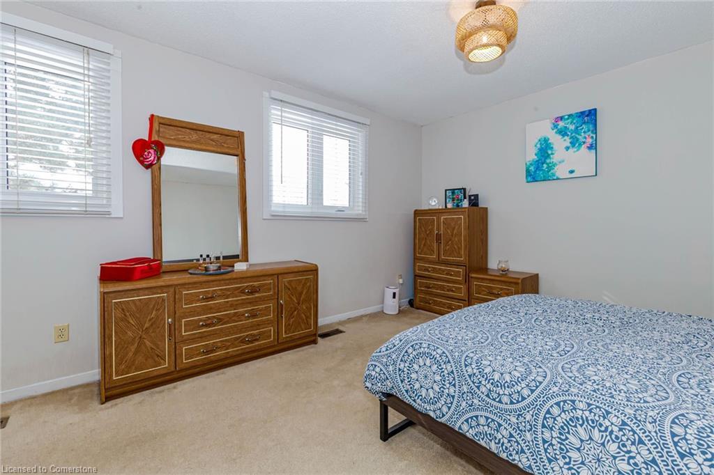 4155 Dursley Crescent, Mississauga, ON - Indoor Photo Showing Bedroom