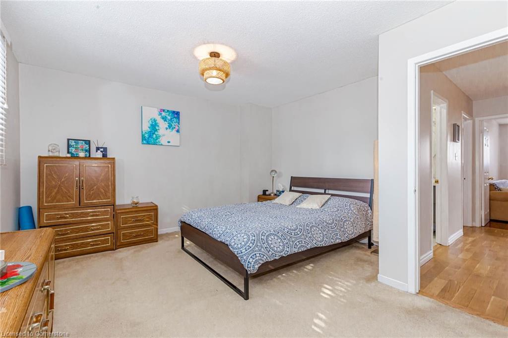 4155 Dursley Crescent, Mississauga, ON - Indoor Photo Showing Bedroom