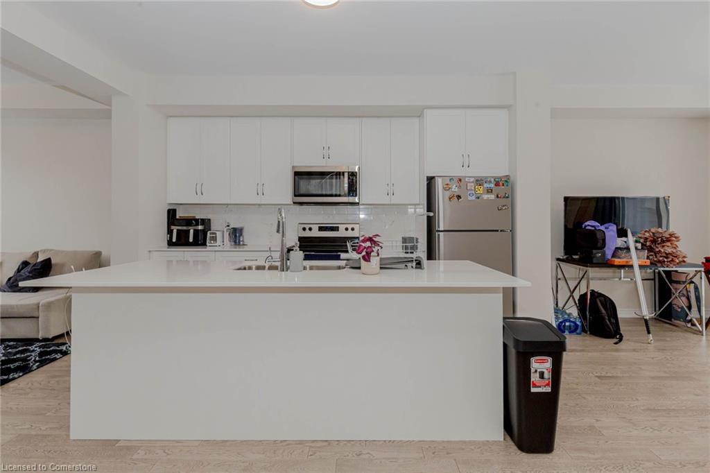 3 Folcroft Street Street, Brampton, ON - Indoor Photo Showing Kitchen