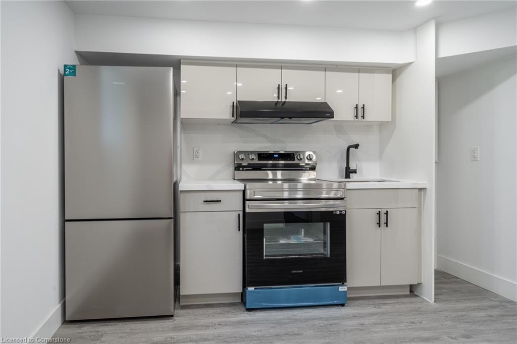 2-29 Northgate Drive, Hamilton, ON - Indoor Photo Showing Kitchen