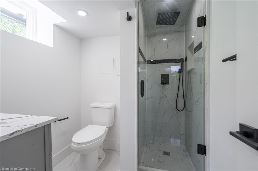 2-29 Northgate Drive, Hamilton, ON - Indoor Photo Showing Bathroom