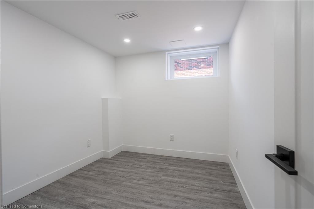 2-29 Northgate Drive, Hamilton, ON - Indoor