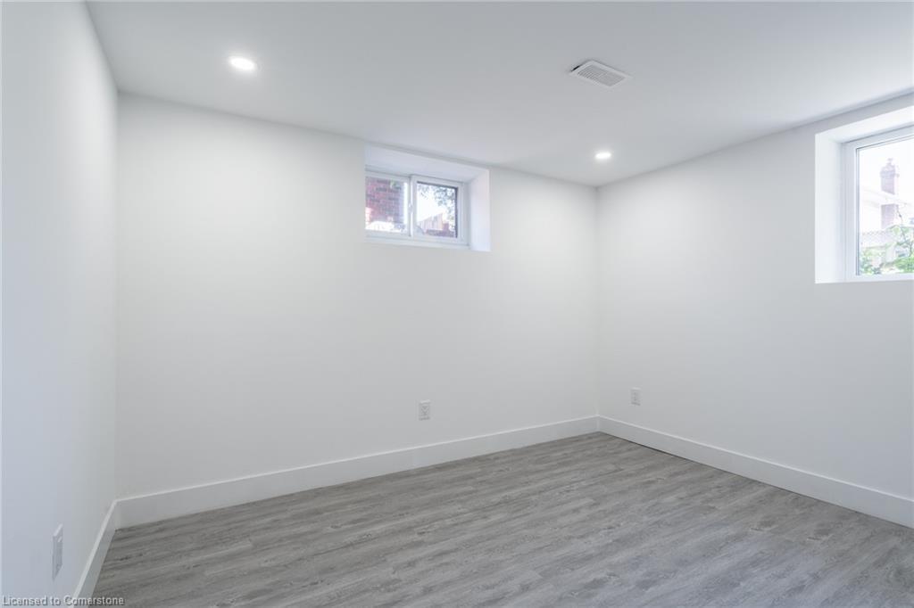 2-29 Northgate Drive, Hamilton, ON - Indoor Photo Showing Other Room